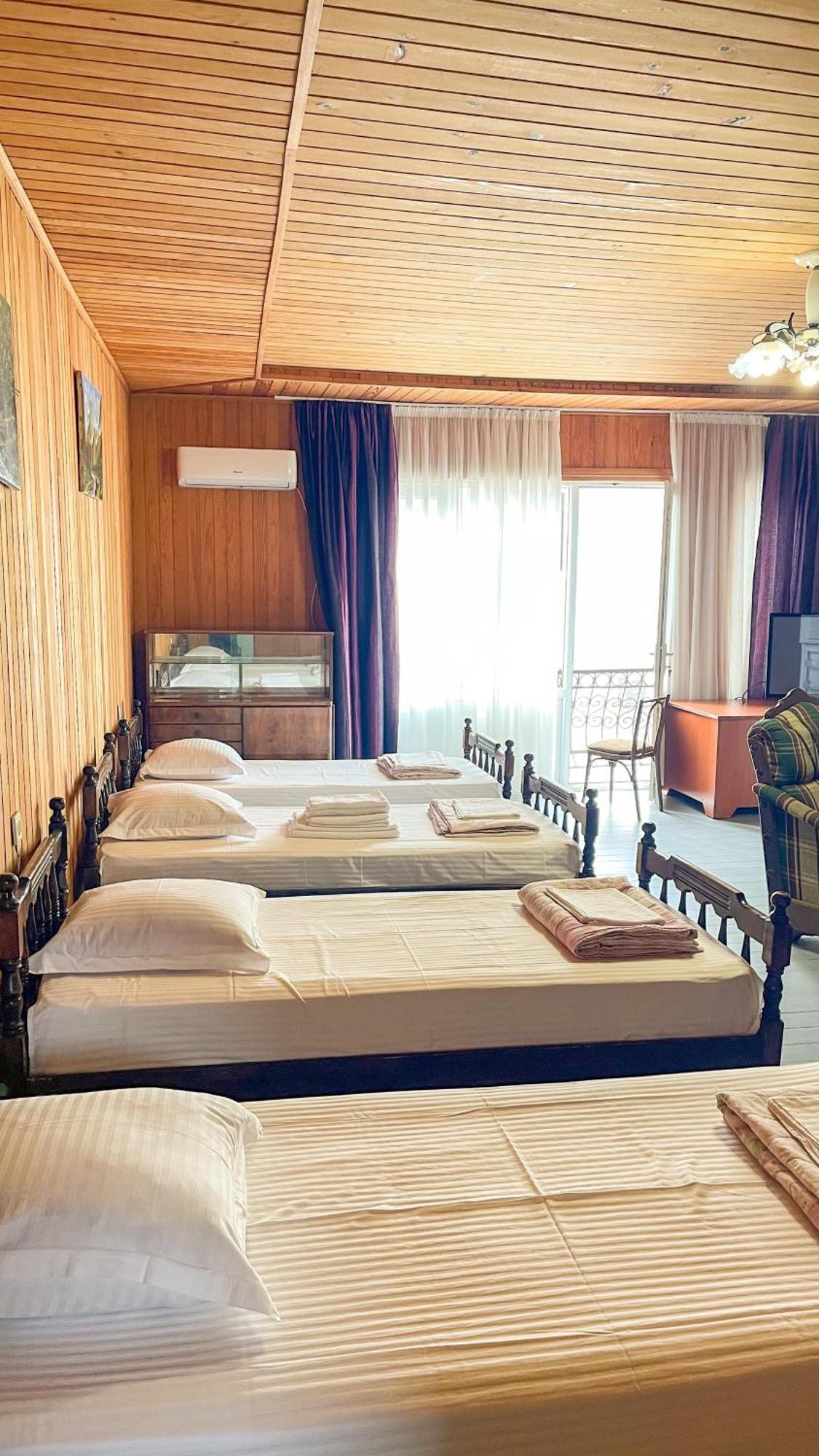 Guesthouse On Agmashenebeli 328 Kobuleti Eksteriør bilde